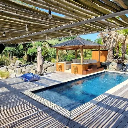 Papagayo, Piscine Chauffee, Jacuzzi & Sauna Пессак