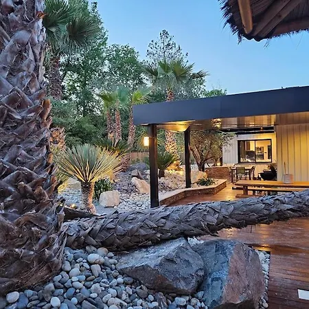 Papagayo, Piscine Chauffee, Jacuzzi & Sauna 别墅 佩萨克