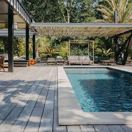 Papagayo, Piscine Chauffee, Jacuzzi & Sauna Пессак