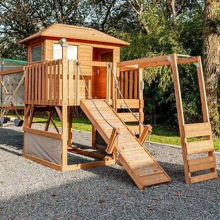 Papagayo, Piscine Chauffee, Jacuzzi & Sauna 别墅 *